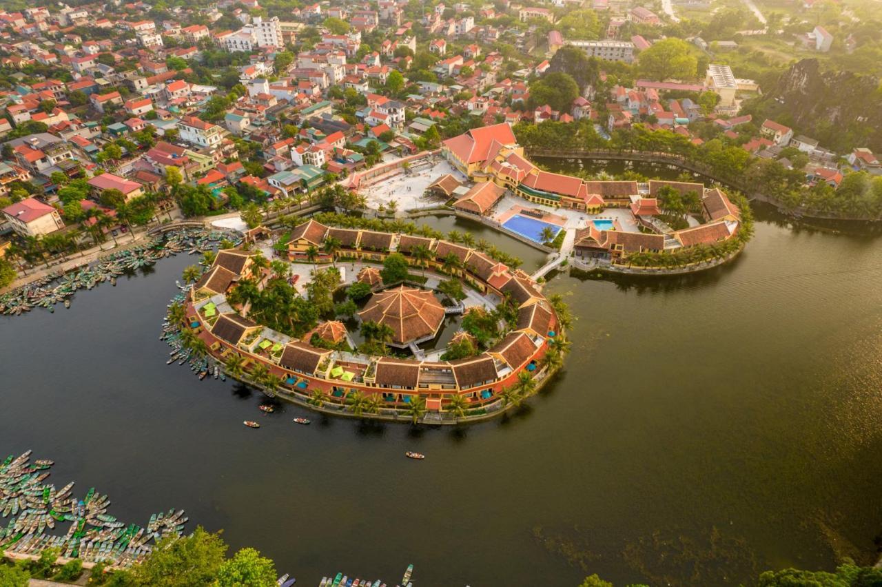 Emeralda Resort Tam Coc Ніньбінь Екстер'єр фото