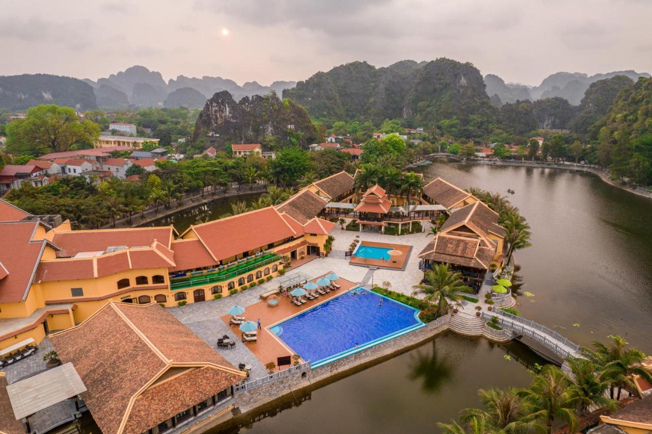 Emeralda Resort Tam Coc Ніньбінь Екстер'єр фото